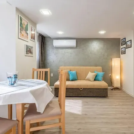 公寓 Peaceful 1 Bdrm Apt In The Old Centre