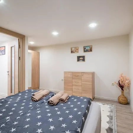 Apartment Peaceful 1 Bdrm Apt In The Old Centre