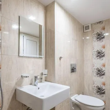 Peaceful 1 Bdrm Apt In The Old Centre Sofia